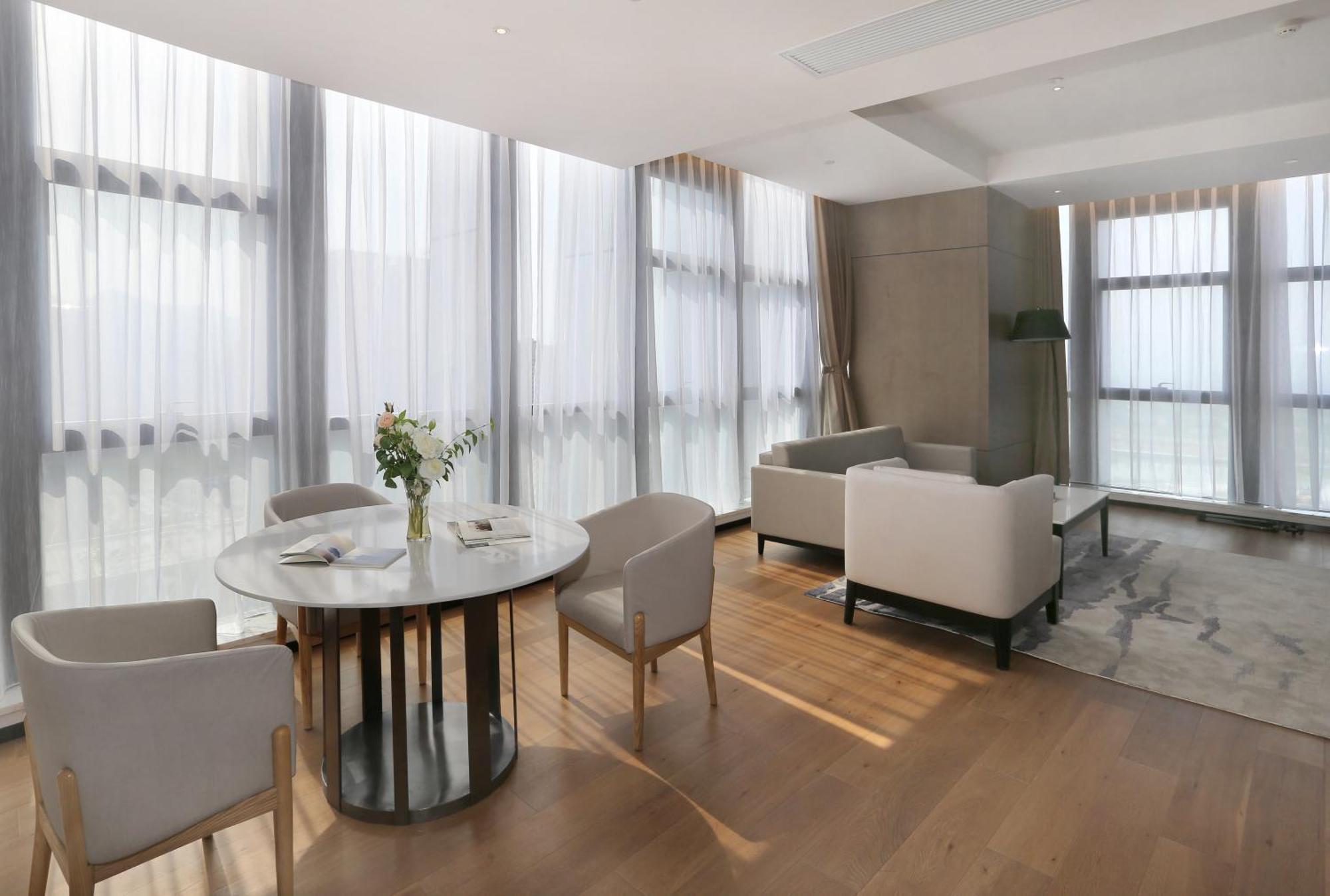 Novotel Deqing Экстерьер фото